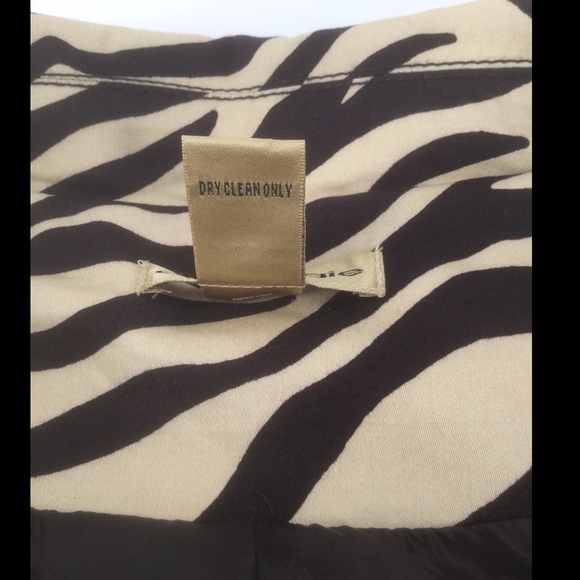 e-col-o-gie XL Zebra Print Jacket - Picture 10 of 10